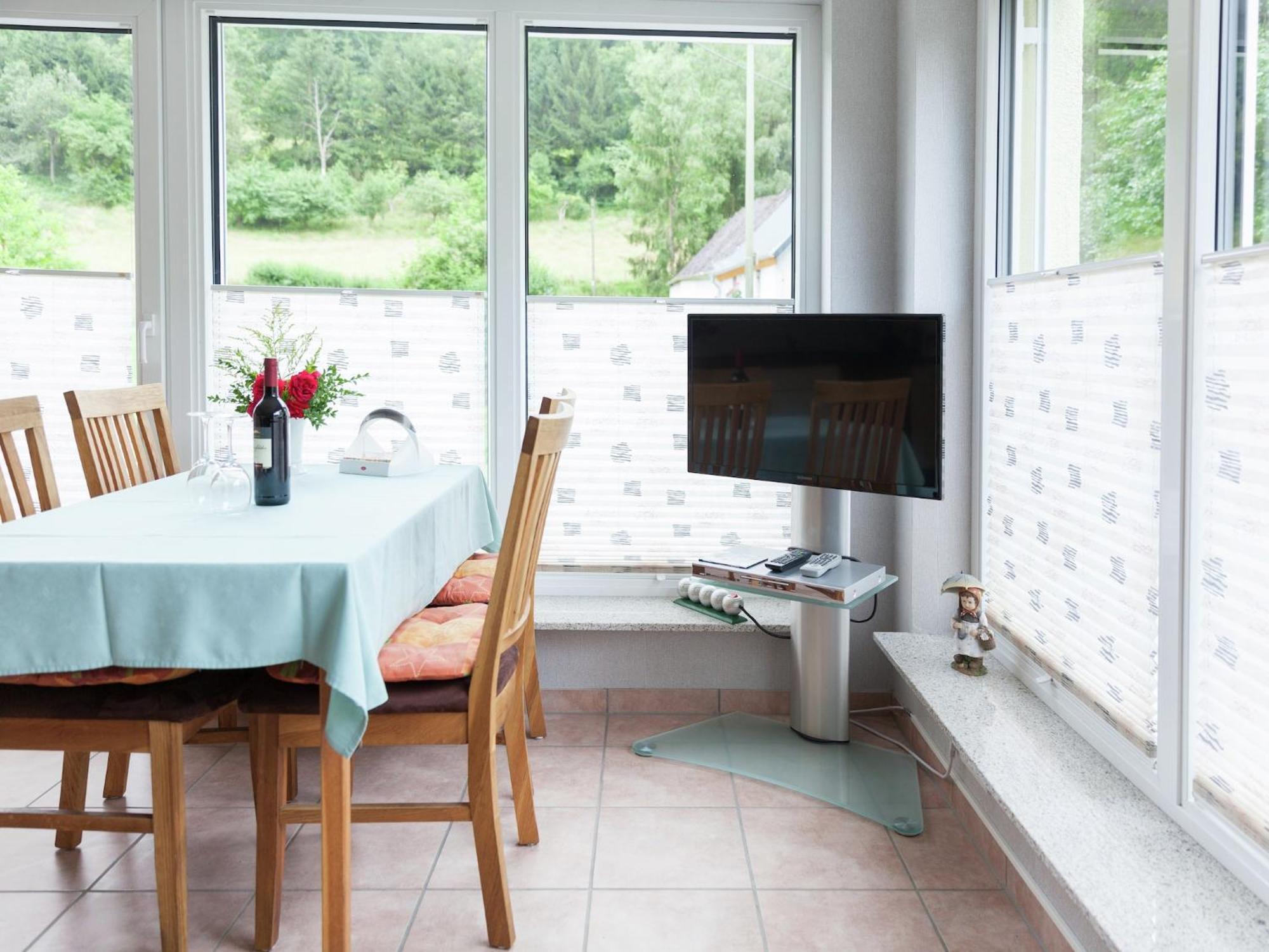 Apartment With Terrace And View Merschbach Exterior photo